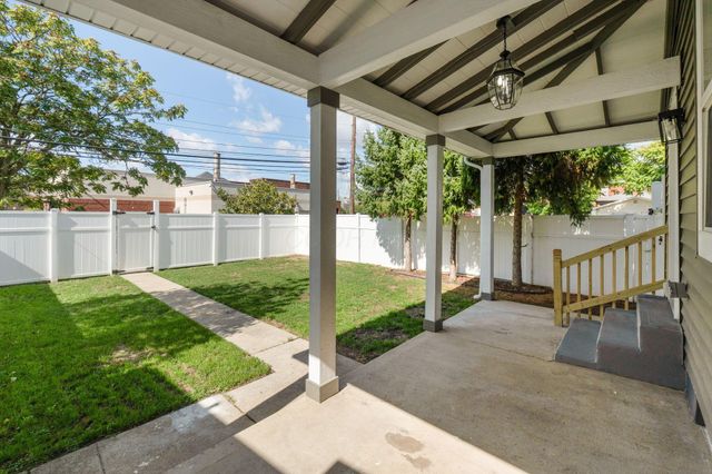 1357 City Park Avenue, Columbus, OH 43207