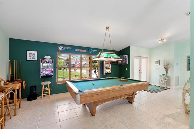 11240 SW 1st Street, Coral Springs, FL 33071