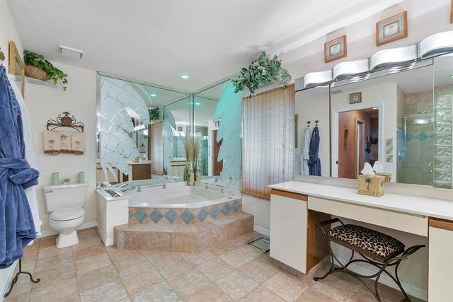 11240 SW 1st Street, Coral Springs, FL 33071
