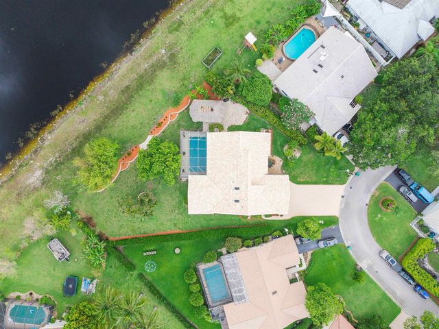 11240 SW 1st Street, Coral Springs, FL 33071
