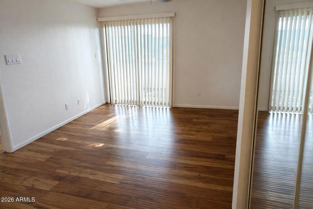 9275 E MISSION Lane 211, Scottsdale, AZ 85258