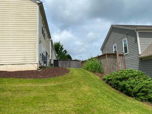 294 Balaban Circle, Woodstock, GA 30188