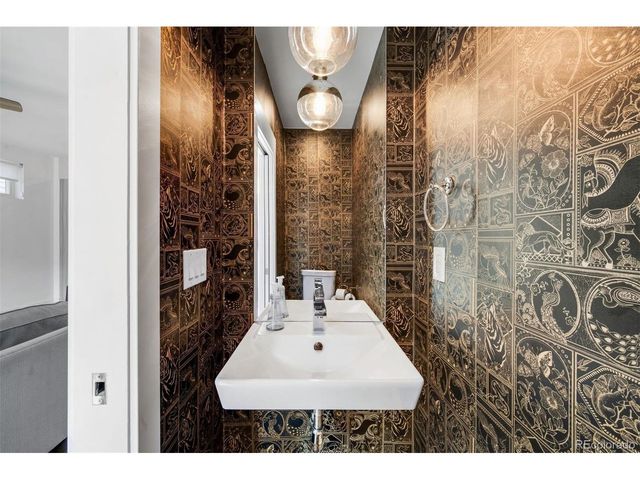 3431 Navajo St, Denver, CO 80211