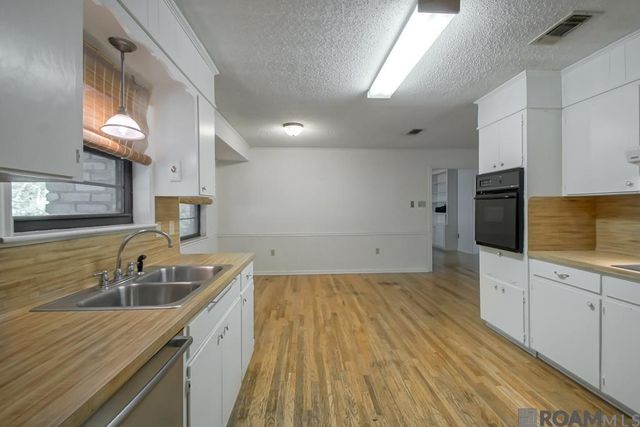 5241 Timber Cove St, Baton Rouge, LA 70808
