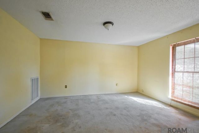 5241 Timber Cove St, Baton Rouge, LA 70808