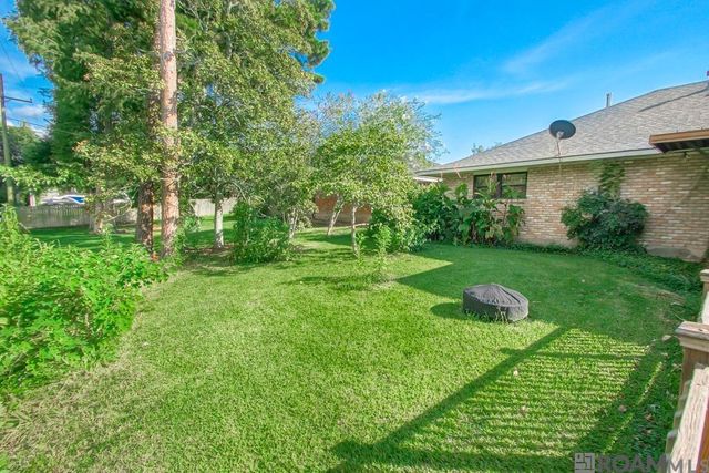 5241 Timber Cove St, Baton Rouge, LA 70808