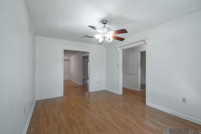 5241 Timber Cove St, Baton Rouge, LA 70808