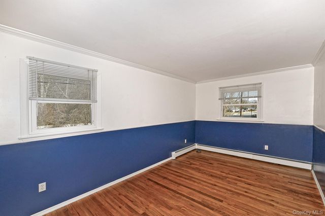 534 Hyman Avenue, West Islip, NY 11795