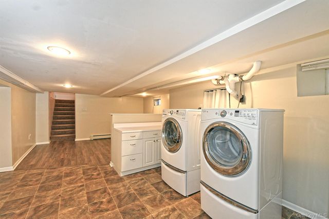 534 Hyman Avenue, West Islip, NY 11795