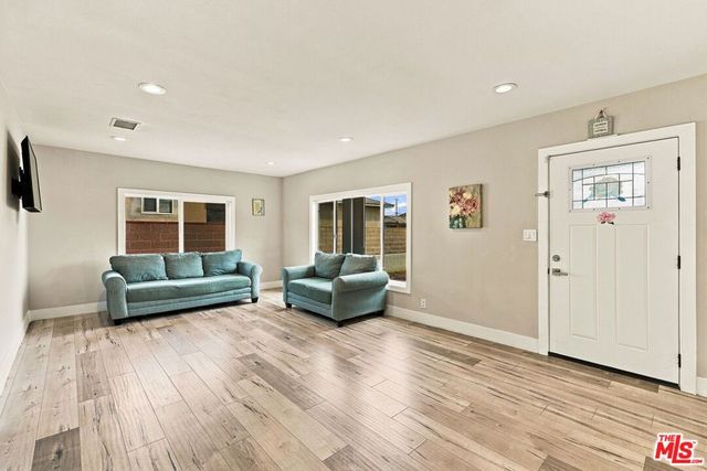12319 Telechron Avenue, Whittier, CA 90605