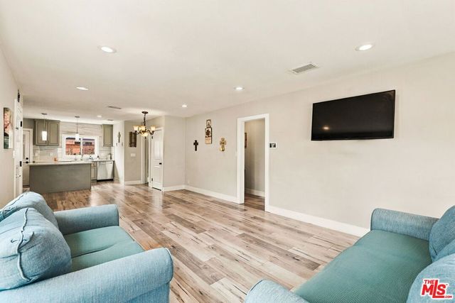 12319 Telechron Avenue, Whittier, CA 90605