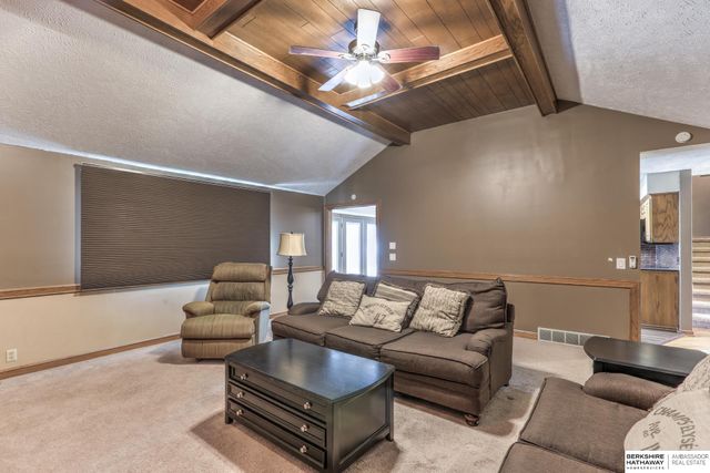 15041 Patterson Circle, Omaha, NE 68137