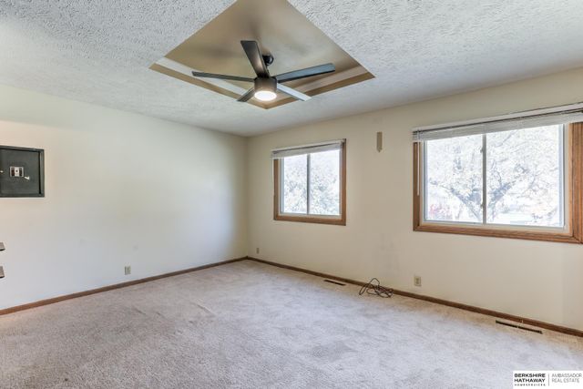 15041 Patterson Circle, Omaha, NE 68137