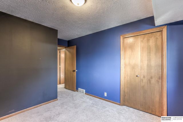 15041 Patterson Circle, Omaha, NE 68137