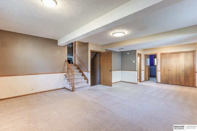 15041 Patterson Circle, Omaha, NE 68137