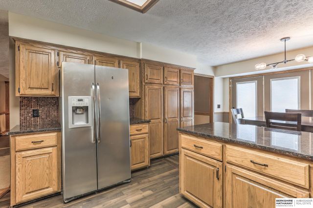 15041 Patterson Circle, Omaha, NE 68137