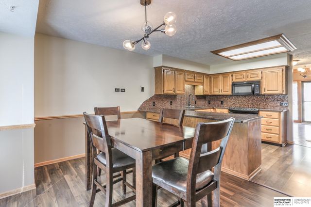 15041 Patterson Circle, Omaha, NE 68137