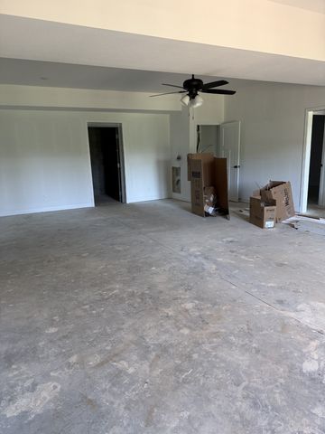476 Buckeye Road, Cumberland City, TN 37050