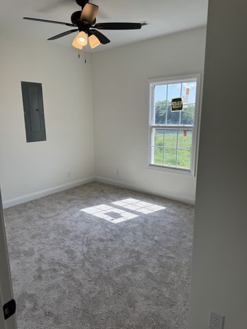 476 Buckeye Road, Cumberland City, TN 37050