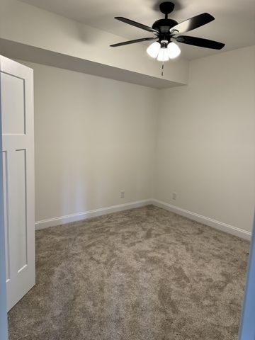 476 Buckeye Road, Cumberland City, TN 37050