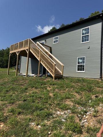 476 Buckeye Road, Cumberland City, TN 37050