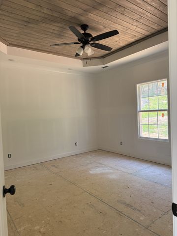 476 Buckeye Road, Cumberland City, TN 37050