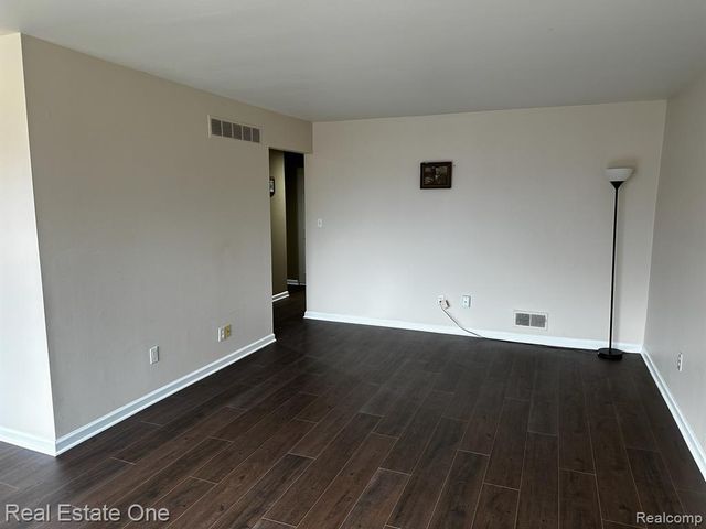 780 E Fox Hills Drive, Bloomfield Hills, MI 48304