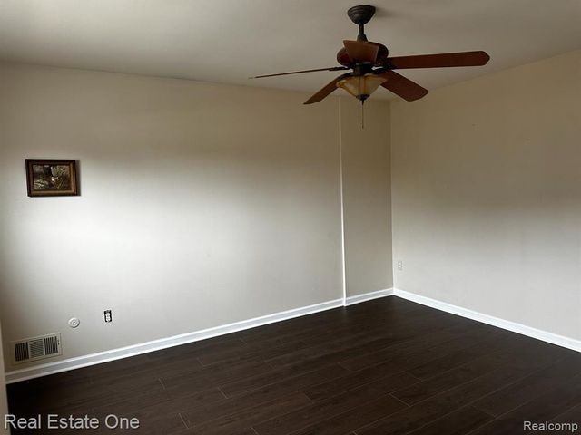 780 E Fox Hills Drive, Bloomfield Hills, MI 48304