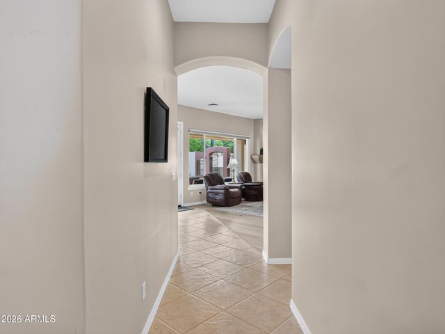 751 W AZALEA Drive, Chandler, AZ 85248