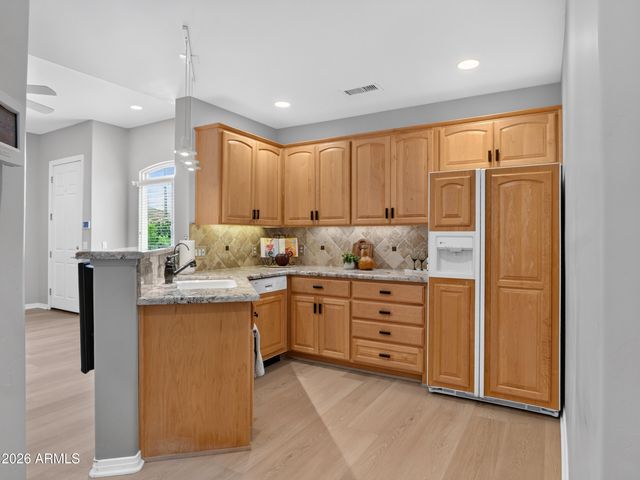 751 W AZALEA Drive, Chandler, AZ 85248