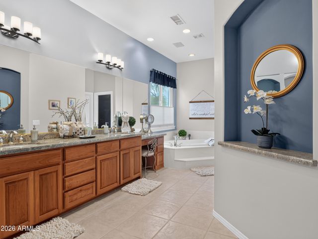 751 W AZALEA Drive, Chandler, AZ 85248