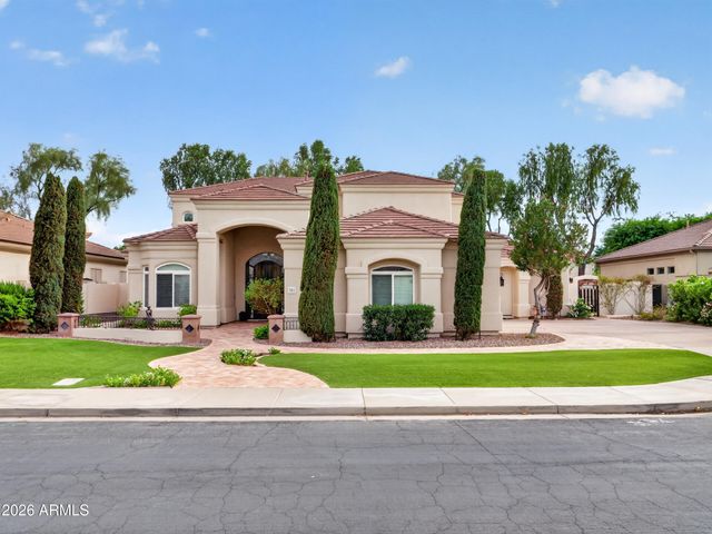 751 W AZALEA Drive, Chandler, AZ 85248