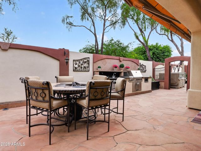751 W AZALEA Drive, Chandler, AZ 85248