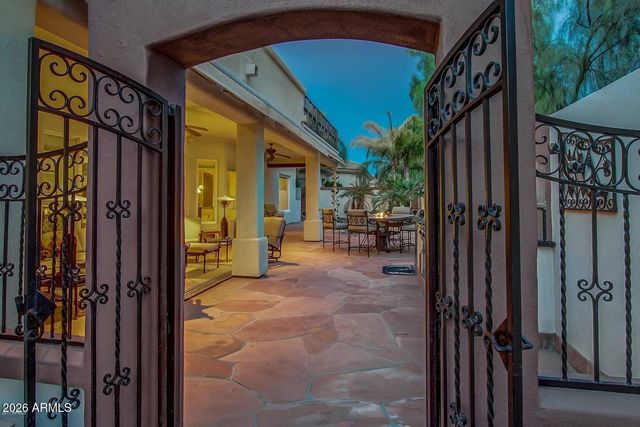 751 W AZALEA Drive, Chandler, AZ 85248
