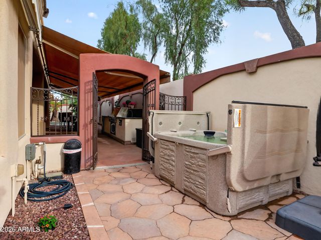 751 W AZALEA Drive, Chandler, AZ 85248
