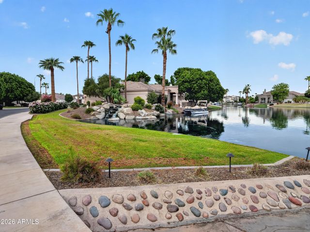 751 W AZALEA Drive, Chandler, AZ 85248