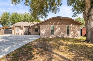 4106 Walnut Hills Dr, Corpus Christi, TX 78413