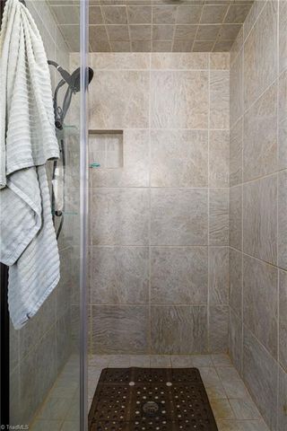 1 N Forrest Drive, Thomasville, NC 27360