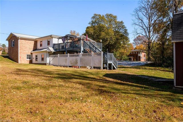 1 N Forrest Drive, Thomasville, NC 27360