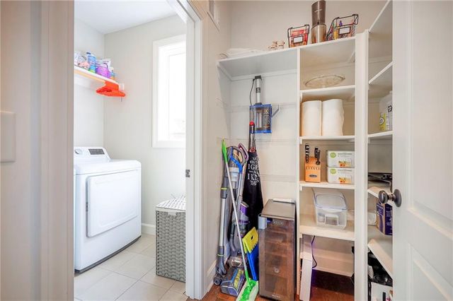 716 W 45th Street, Kansas City, MO 64111