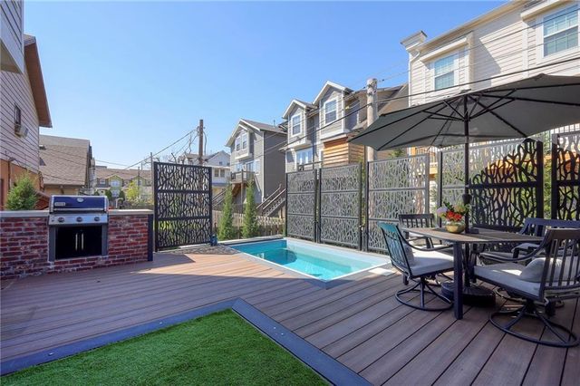 716 W 45th Street, Kansas City, MO 64111