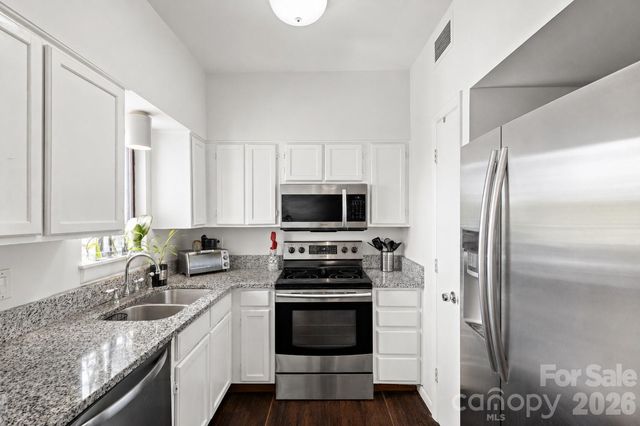 224 N Poplar Street 22, Charlotte, NC 28202