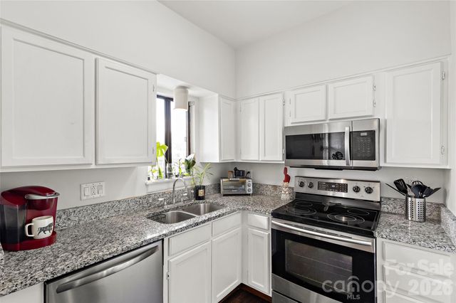 224 N Poplar Street 22, Charlotte, NC 28202