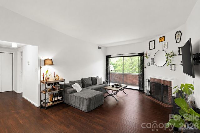 224 N Poplar Street 22, Charlotte, NC 28202