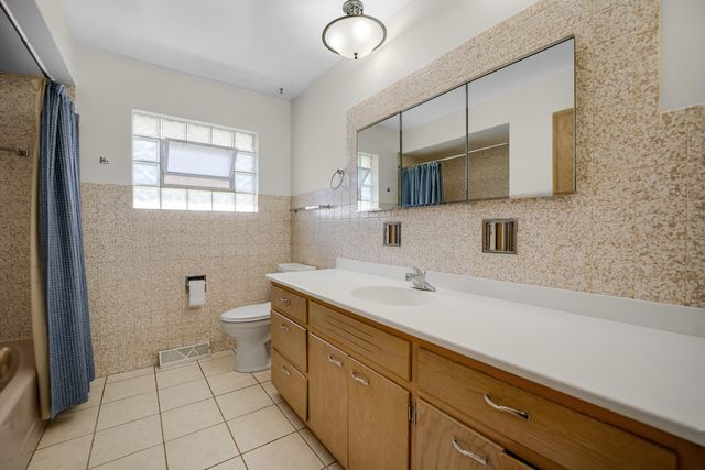 1501 CARSON Court, Homewood, IL 60430