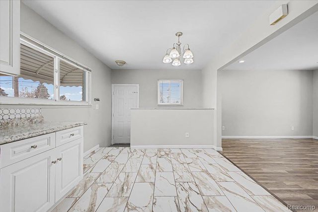 32961 Wexford Drive, Warren, MI 48092