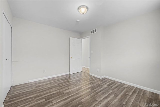 32961 Wexford Drive, Warren, MI 48092