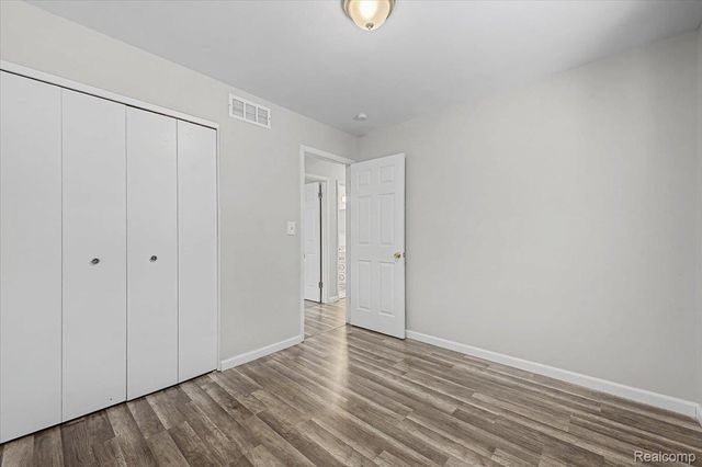 32961 Wexford Drive, Warren, MI 48092