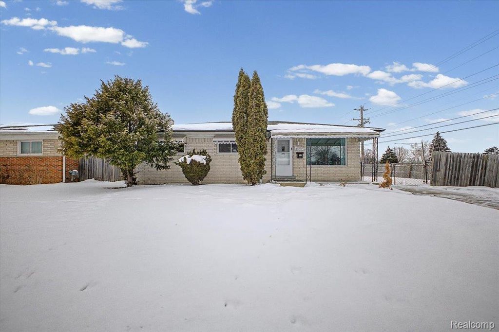 32961 Wexford Drive, Warren, MI 48092