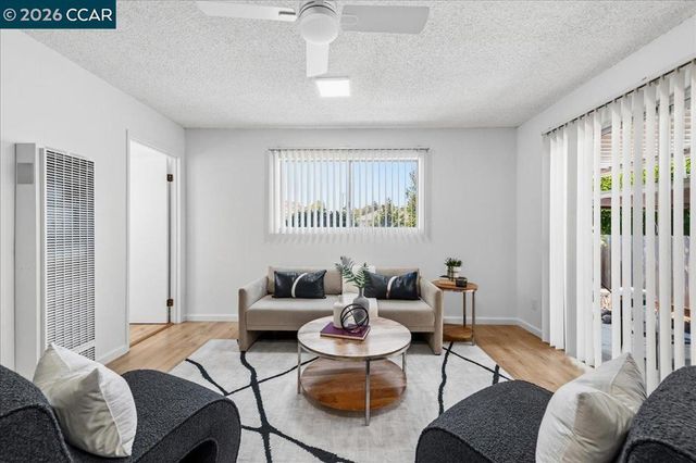 850 Harmony Dr, Hayward, CA 94541